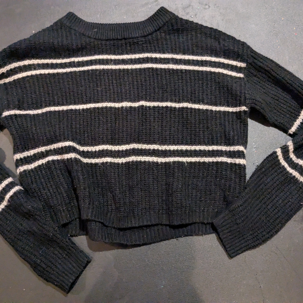 Black and White Striped Women's Sweater